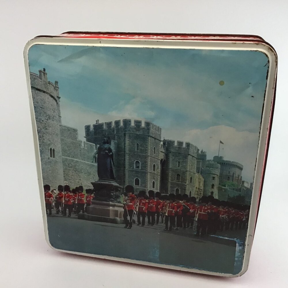 Vintage Windsor Castle Tin Elkes Biscuit Tin Band of the Coldstream Guards EMPTY